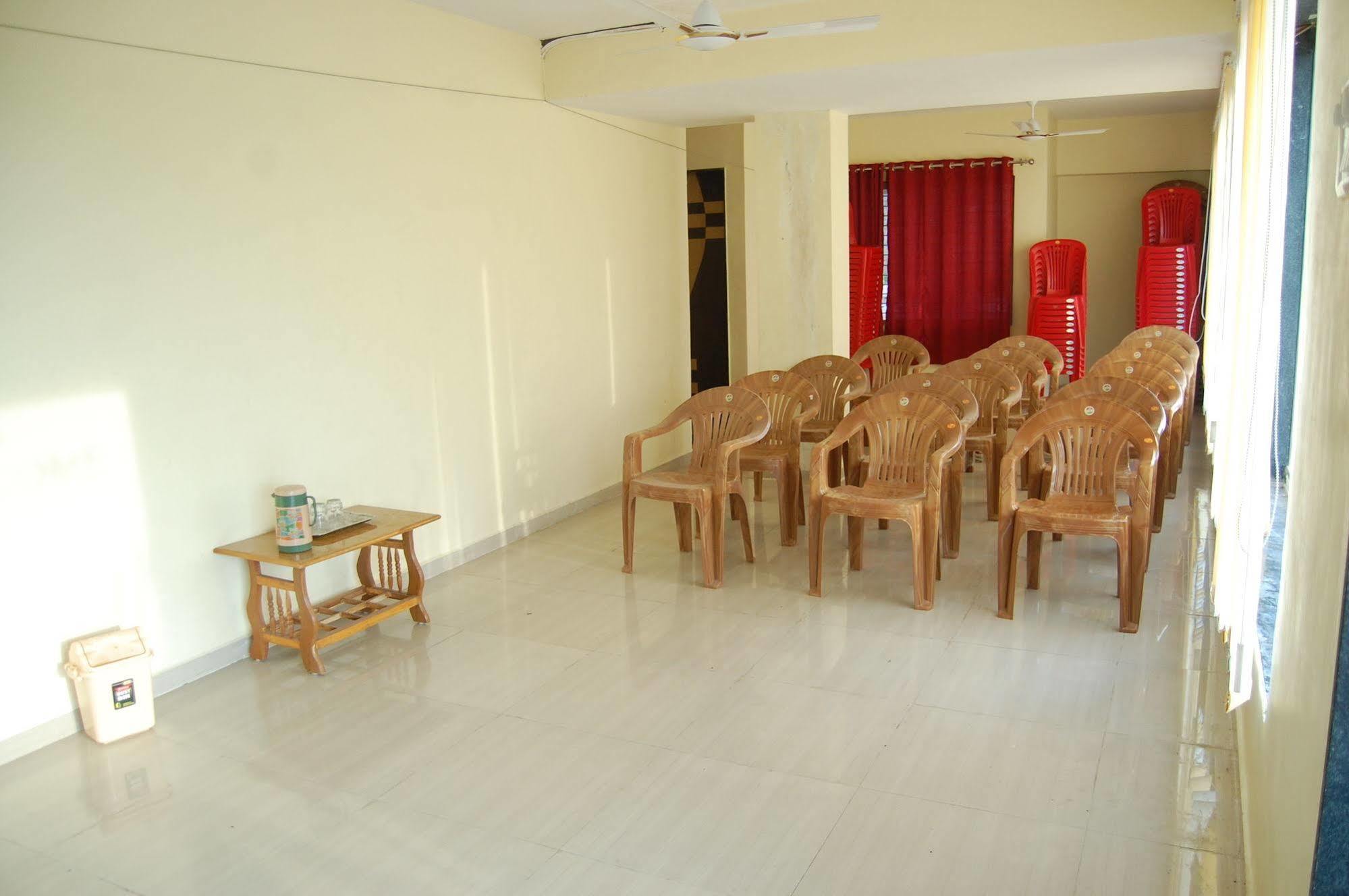 Hotel Sai Shraddha Shirdi Eksteriør bilde